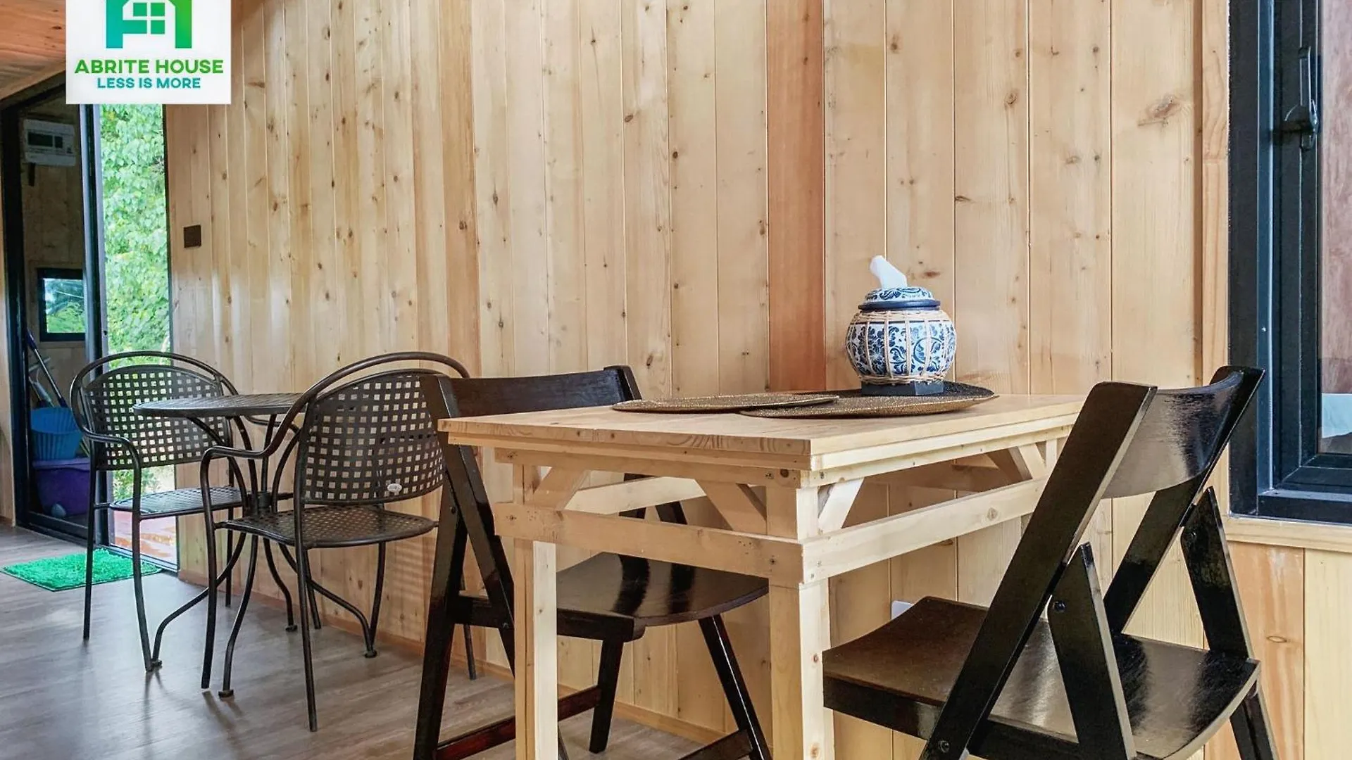 Tiny House On Koh Lanta Only 2 Minutes Walk To The Beach Vila Tailândia